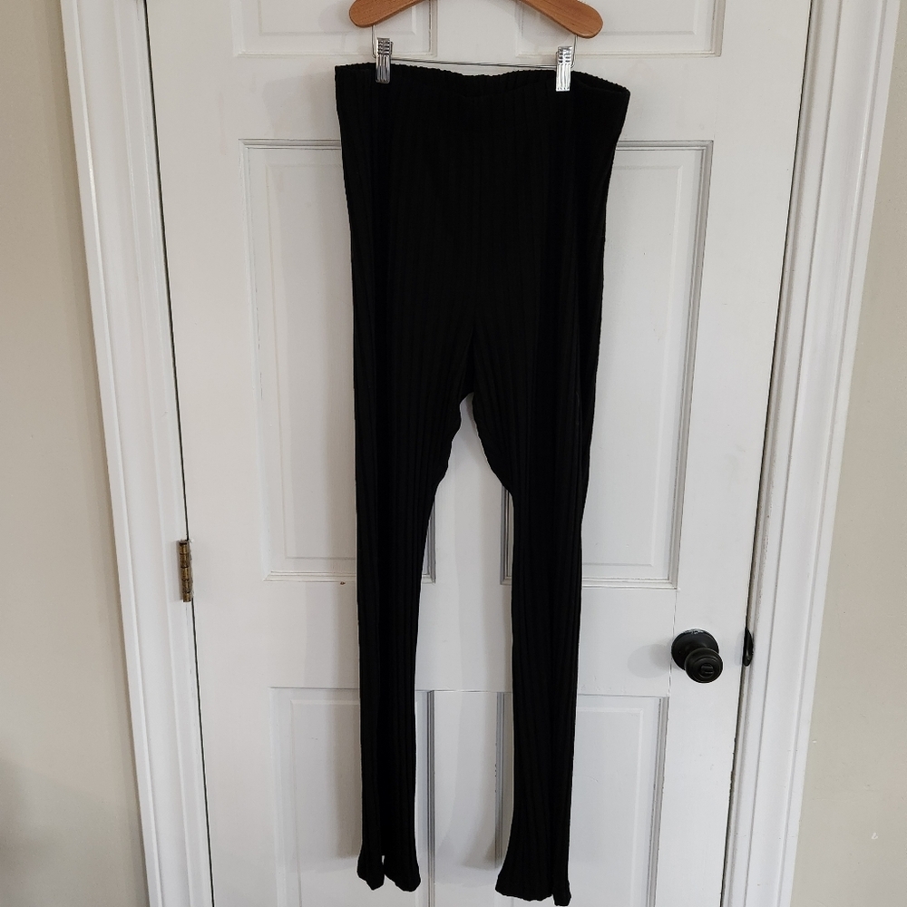 New Good American Rib Knit Flare Pants in Black Size 5 - Picture 2 of 7